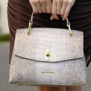 NWT🤍 Verano Hill Versailles Beige And Cream Crocodile Embossed Textured Handbag
